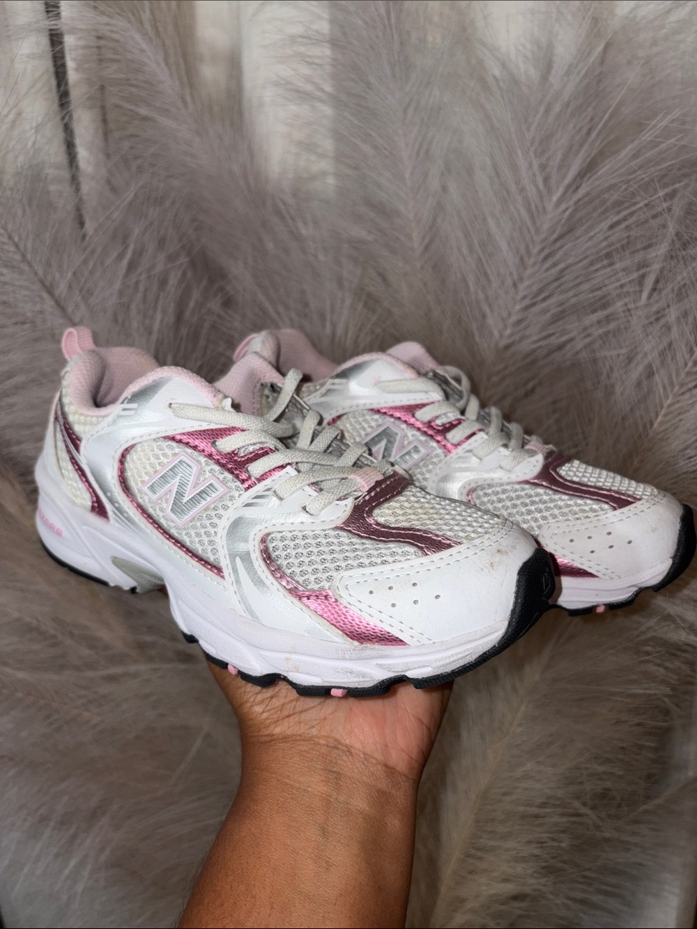 New Balance Rave Run V2 || White & Pink Metallic Lace-Up Sneakers 💕